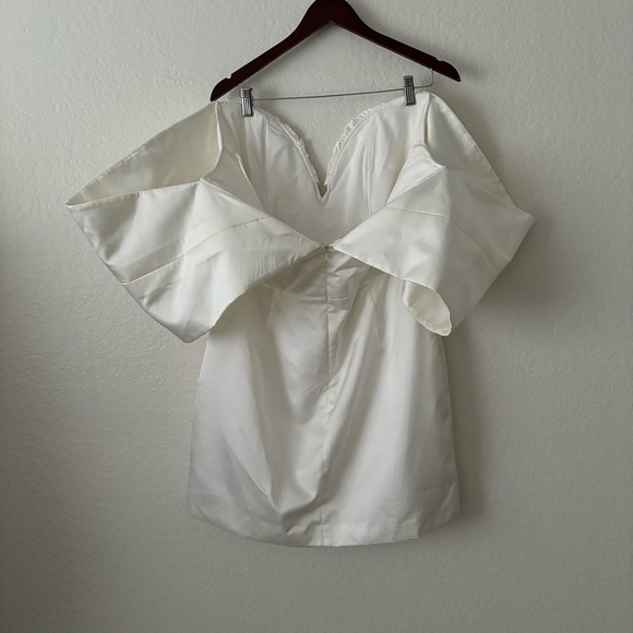 NWT Sau Lee Blair Plunge Neck Off The Shoulder White Mini Dress Size 14 Bridal - Picture 5 of 7